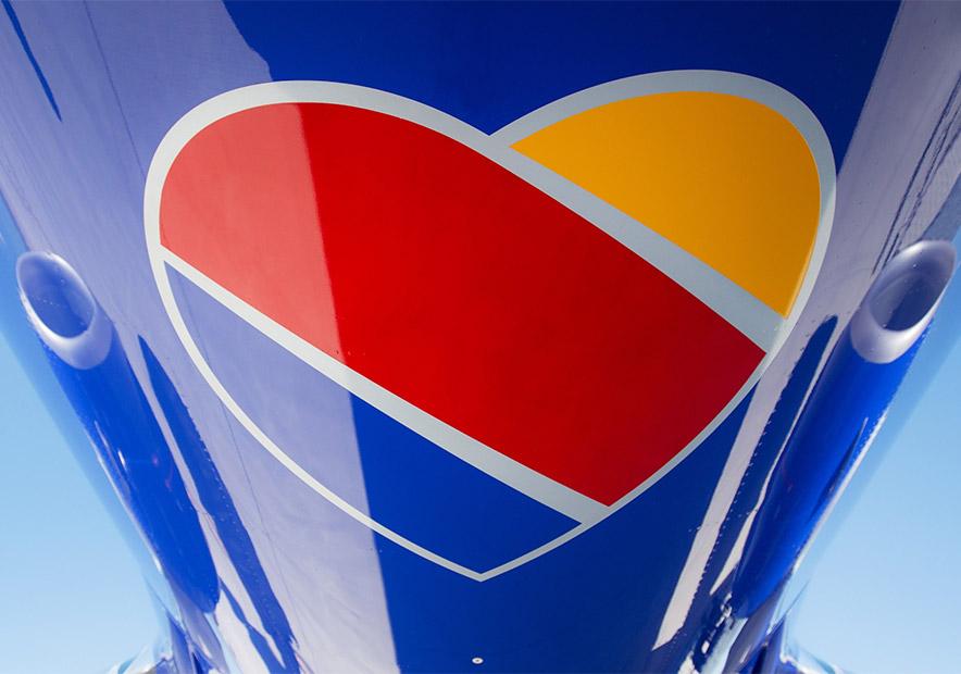 美國西南（Southwest-Airlines）航空公司vi設計-心形的航空logo設計.jpg