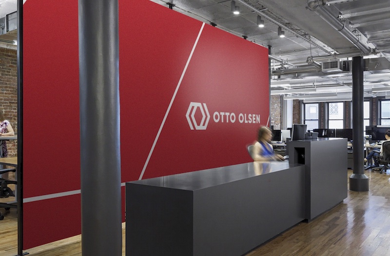 挪威工業集團VI設計-Otto Olsen科技公司logo創意.jpg